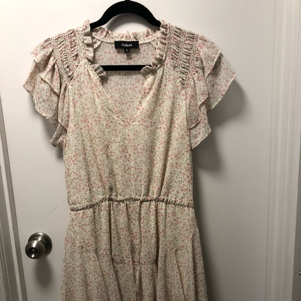 NWOT Aakaa Floral Dress